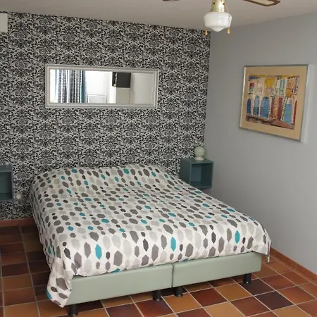 Repos Chez Margot Oda ve Kahvaltı