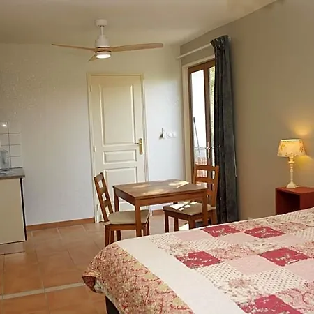 Bed & Breakfast Repos Chez Margot 3*